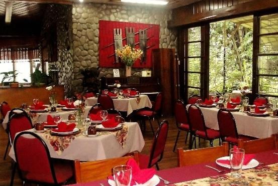 Mountain Lodge And Restaurant Baguio City Buitenkant foto