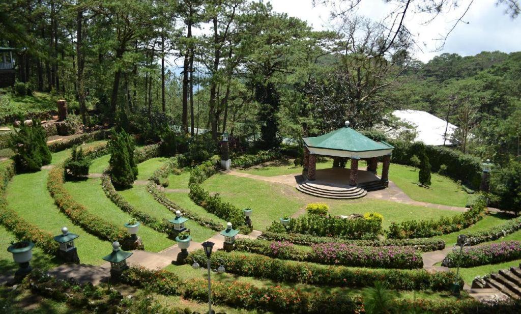 Mountain Lodge And Restaurant Baguio City Buitenkant foto
