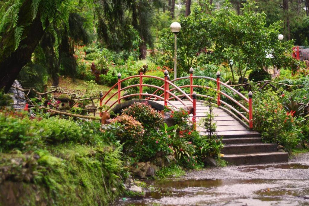 Mountain Lodge And Restaurant Baguio City Buitenkant foto