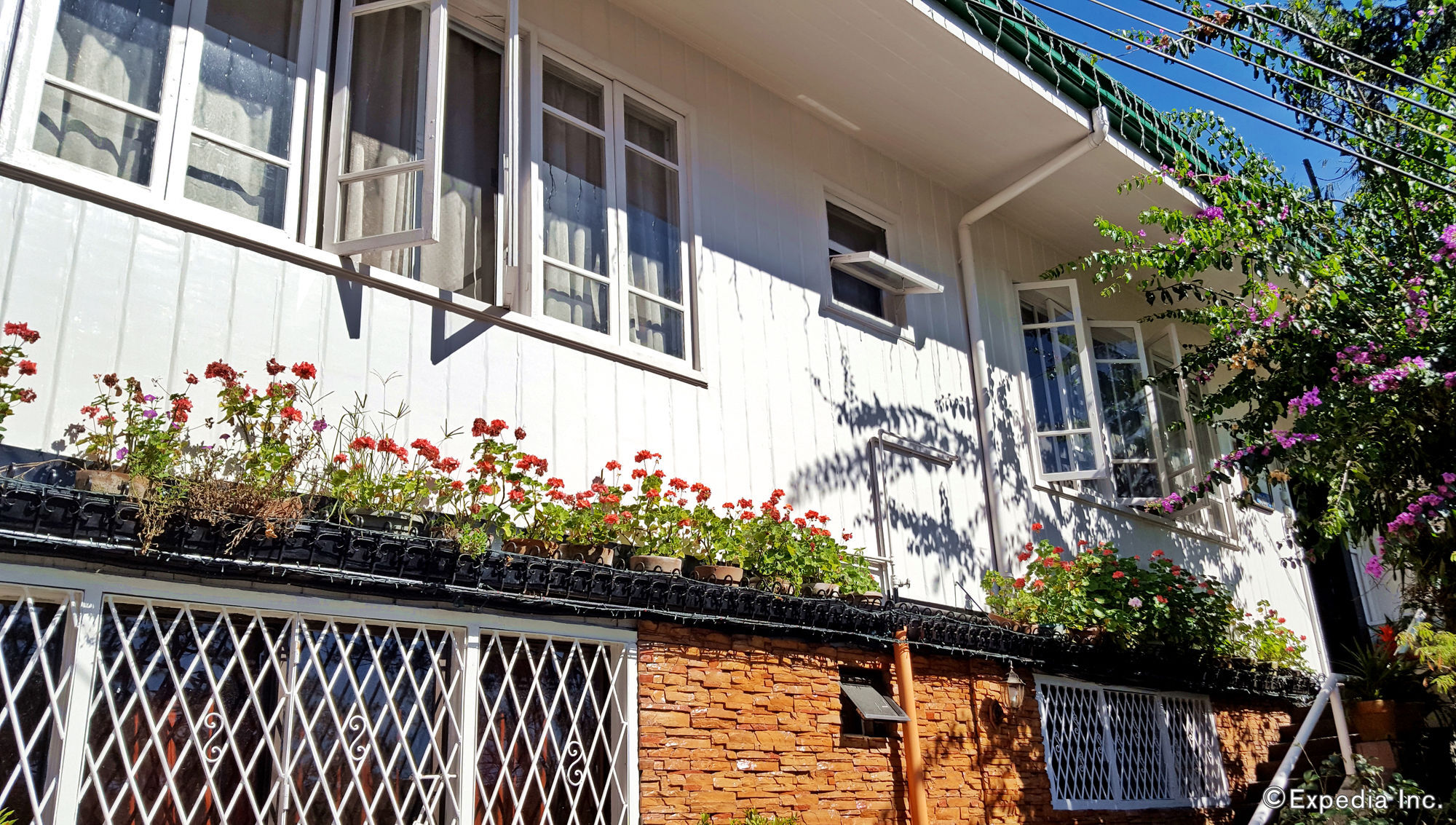 Mountain Lodge And Restaurant Baguio City Buitenkant foto
