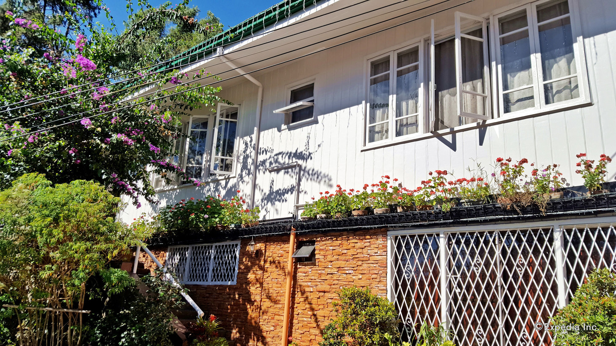Mountain Lodge And Restaurant Baguio City Buitenkant foto