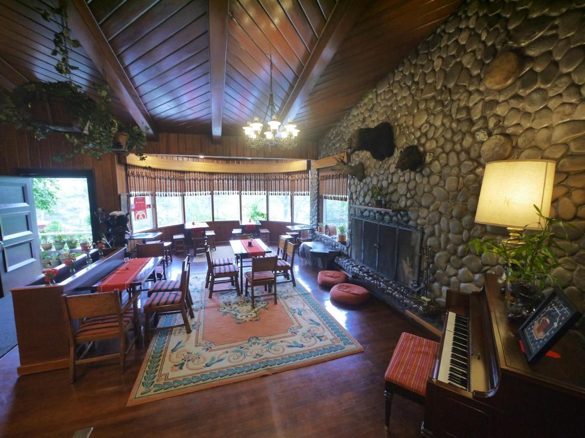 Mountain Lodge And Restaurant Baguio City Buitenkant foto