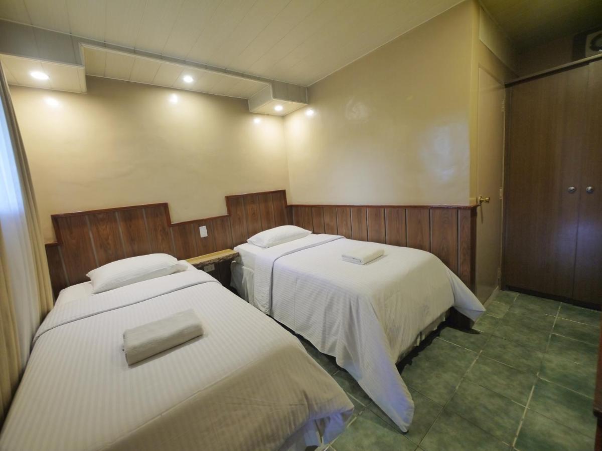 Mountain Lodge And Restaurant Baguio City Buitenkant foto