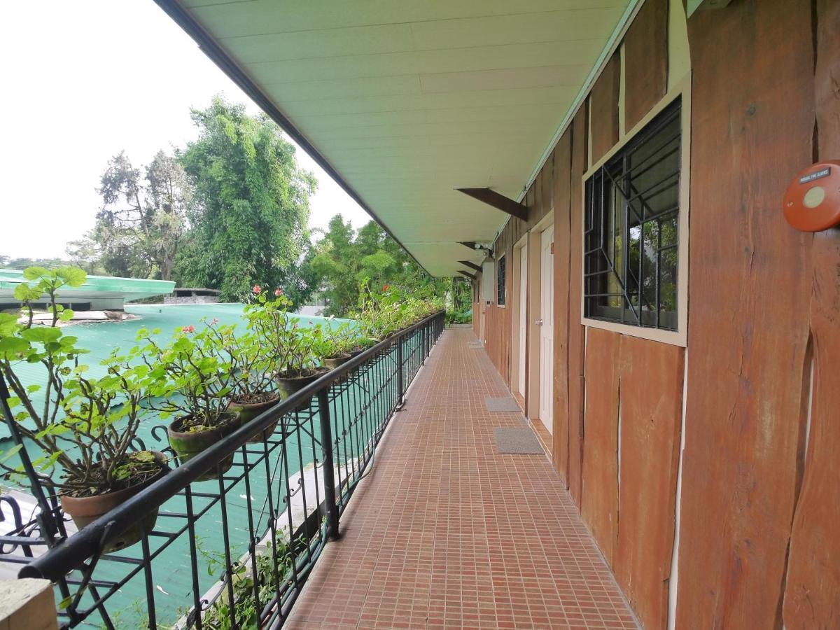 Mountain Lodge And Restaurant Baguio City Buitenkant foto